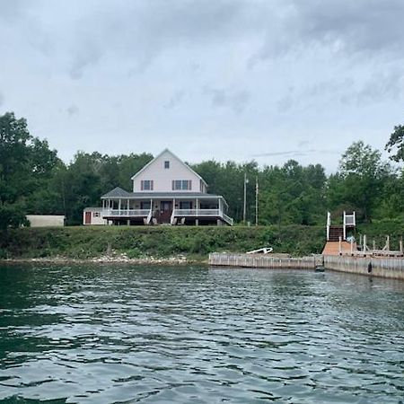 Whiskey River Cottages Formerly Seaway Slips Clayton Bagian luar foto