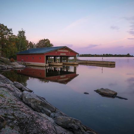 Whiskey River Cottages Formerly Seaway Slips Clayton Bagian luar foto