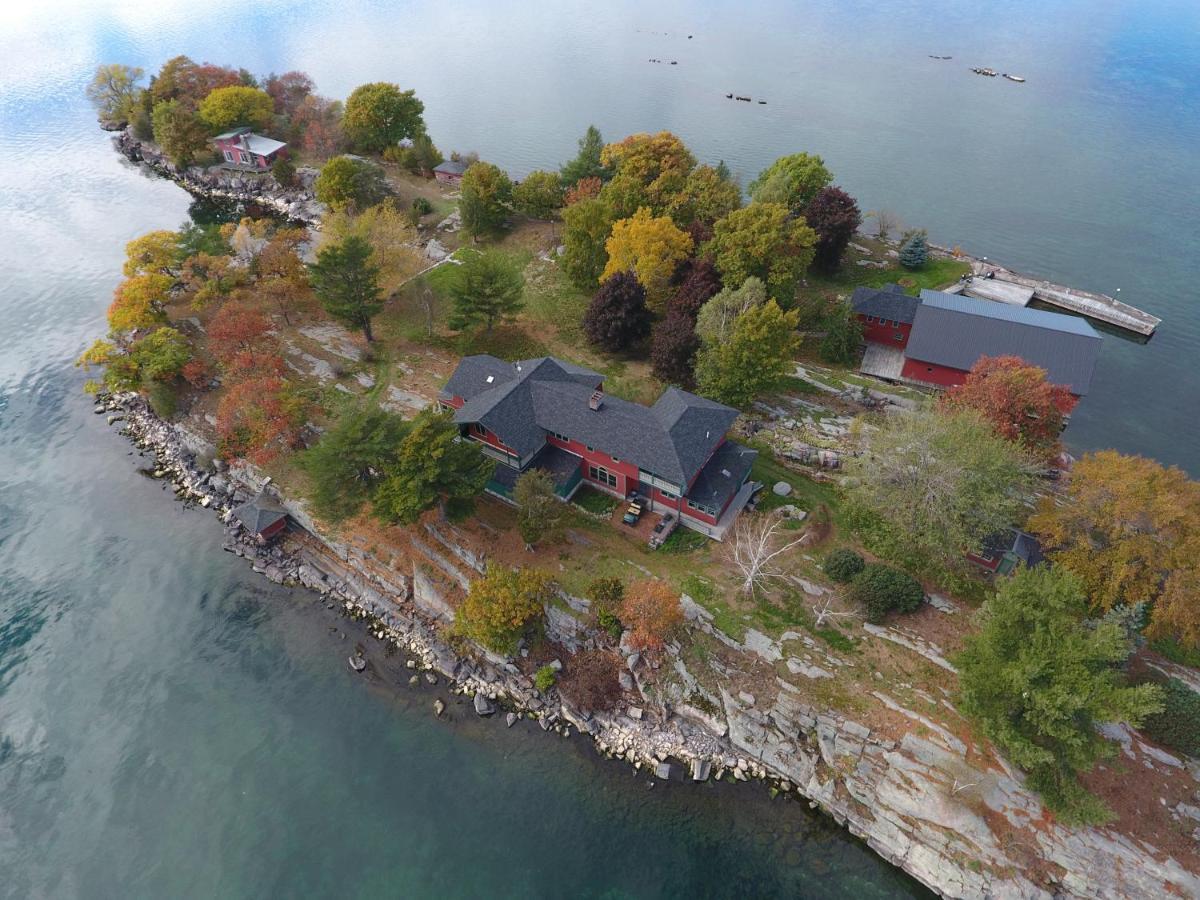 Whiskey River Cottages Formerly Seaway Slips Clayton Bagian luar foto