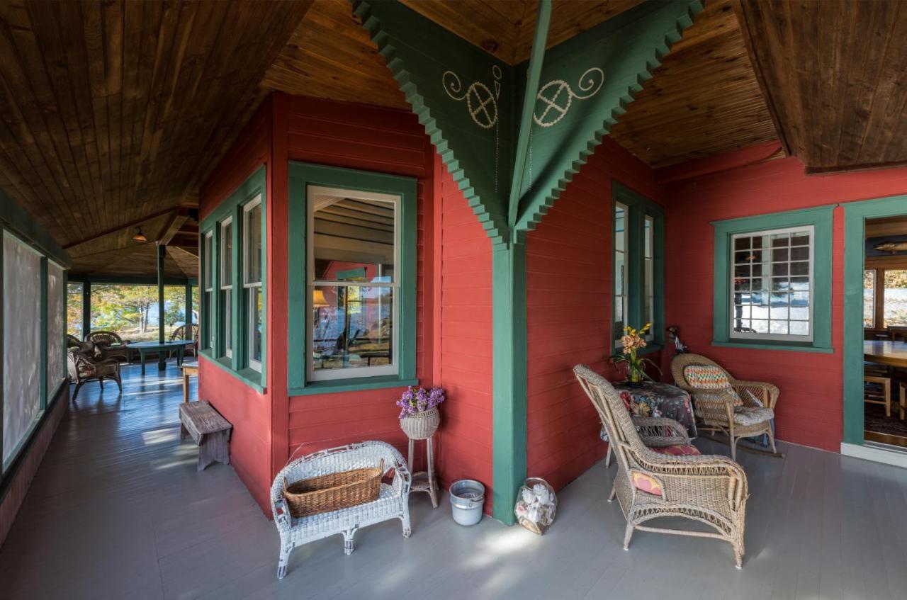 Whiskey River Cottages Formerly Seaway Slips Clayton Bagian luar foto
