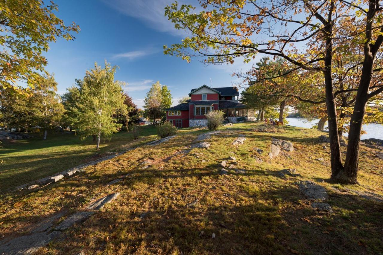 Whiskey River Cottages Formerly Seaway Slips Clayton Bagian luar foto