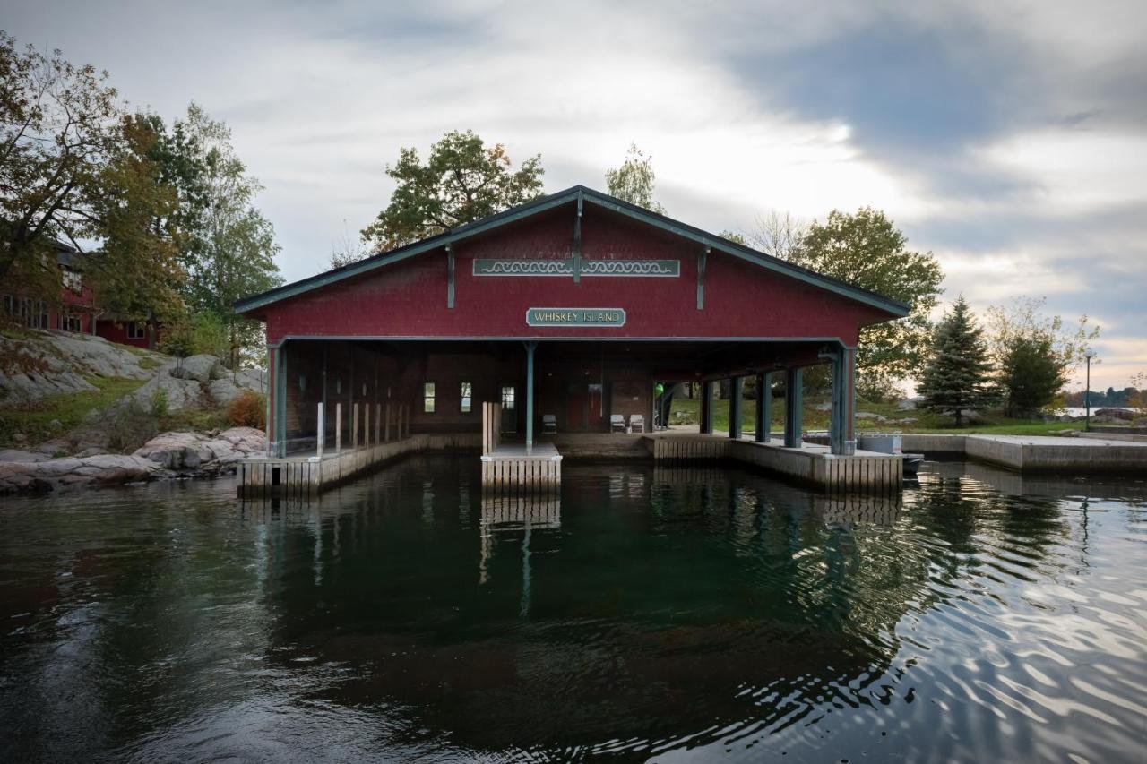 Whiskey River Cottages Formerly Seaway Slips Clayton Bagian luar foto