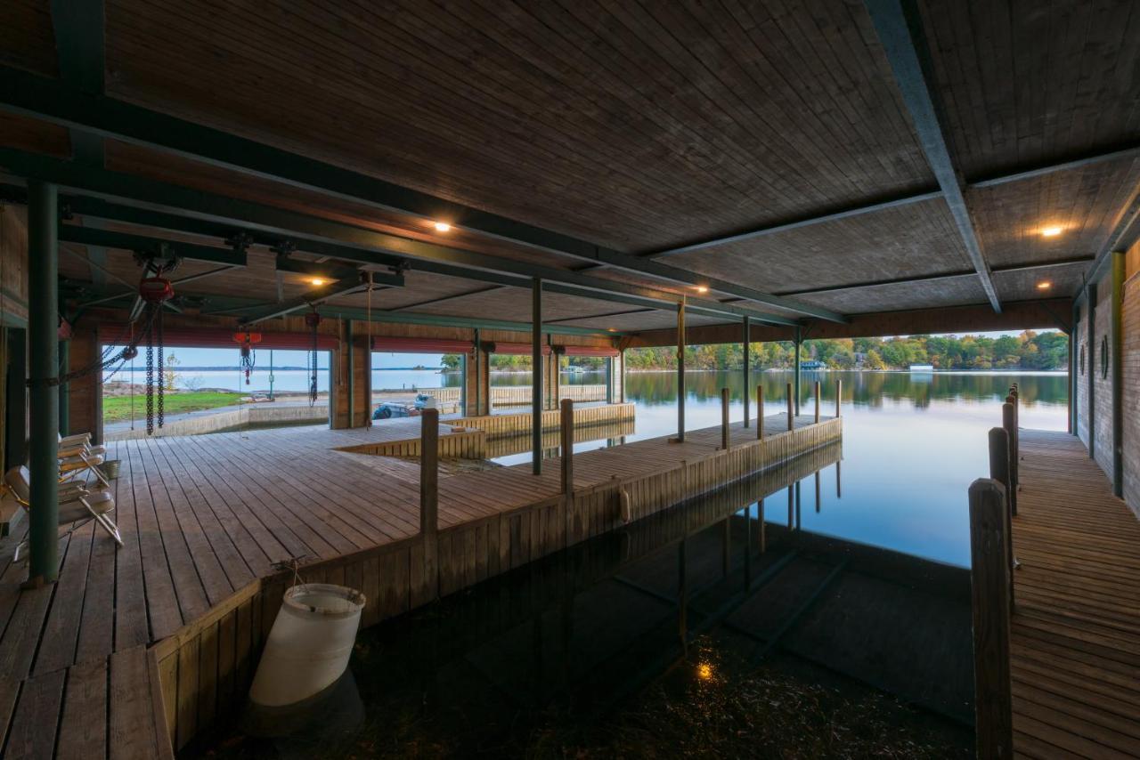 Whiskey River Cottages Formerly Seaway Slips Clayton Bagian luar foto