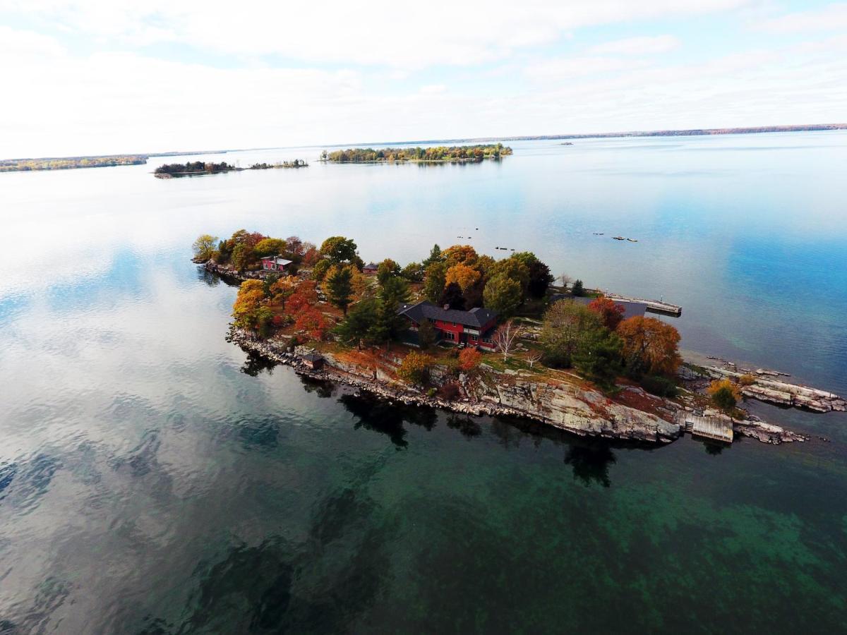 Whiskey River Cottages Formerly Seaway Slips Clayton Bagian luar foto