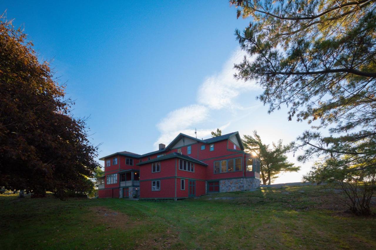Whiskey River Cottages Formerly Seaway Slips Clayton Bagian luar foto